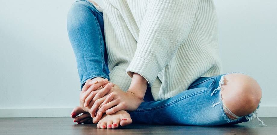 Crampe la picioare în timpul sarcinii: care este cauza și care pot fi evitate?